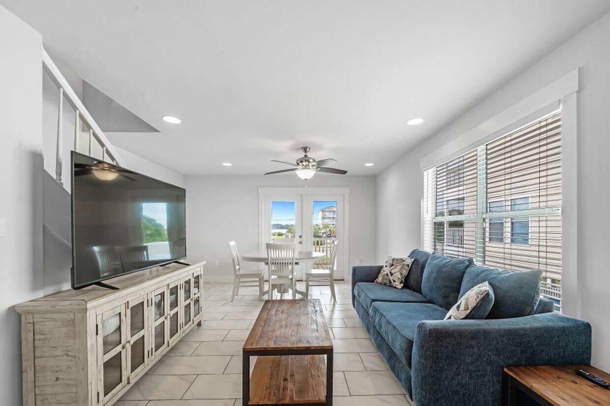 Foto principal - 1437 W Lagoon Ave