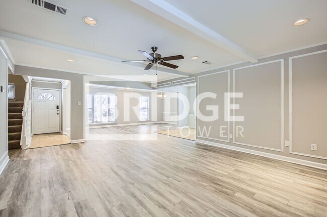Building Photo - 1008 Windsong Trail