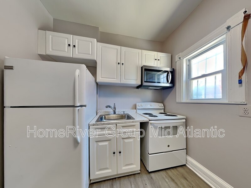 Foto principal - 702 Dolphin St