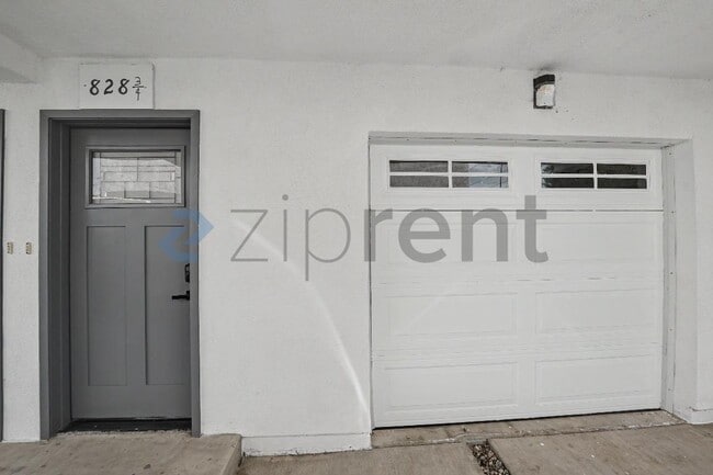 Building Photo - Unit