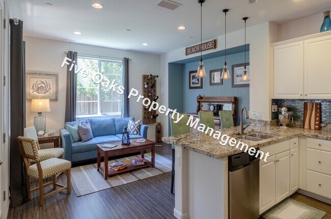 Building Photo - 8134 Astaire Ln