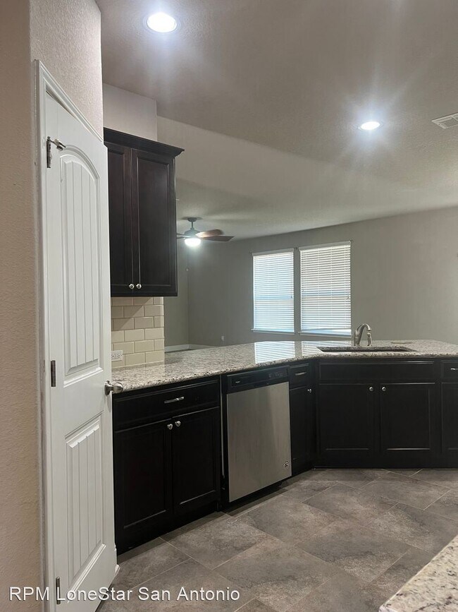 Foto del edificio - 4 br, 2.5 bath House - 12907 Brewster Mill