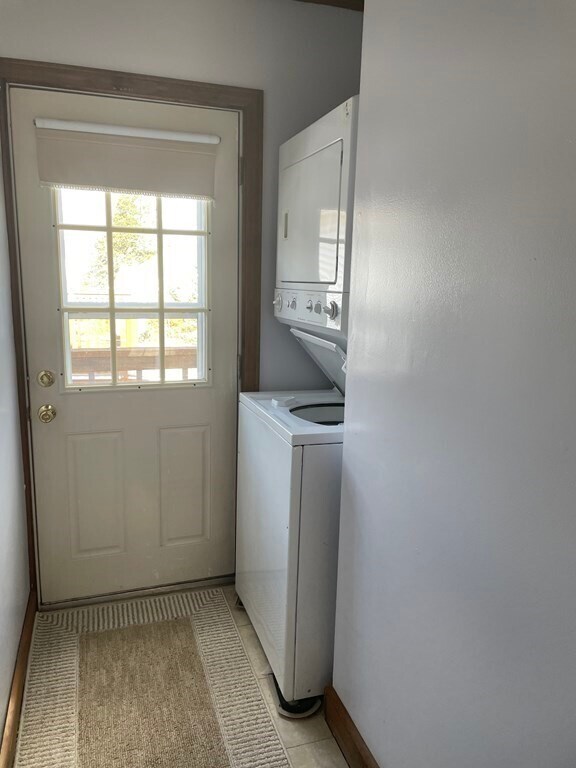 Building Photo - 34 Millbury St