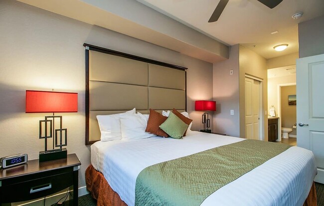 Foto del edificio - 5450 E Deer Valley Dr