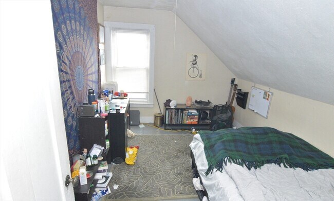 Foto del edificio - 32 Linden St
