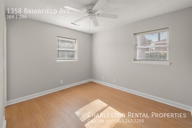 Foto del edificio - 1358 Briarfield Ave