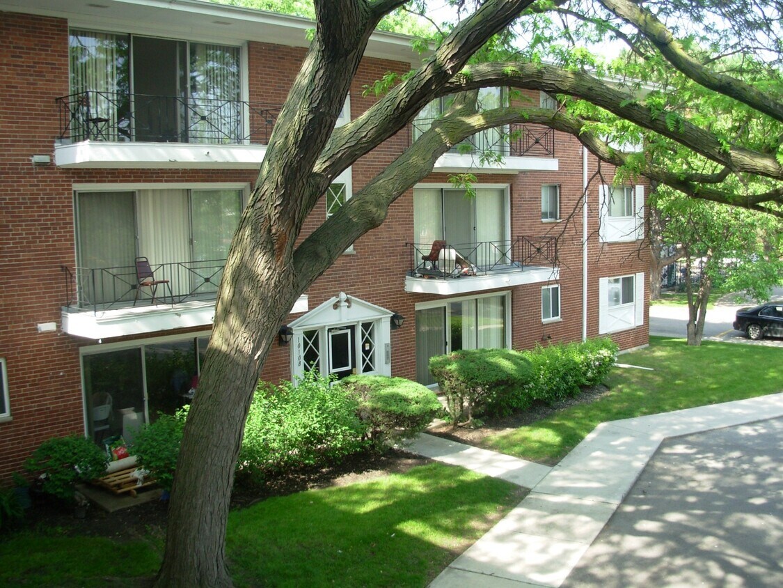Old Orchard Apartments Apartments 10104 Old Orchard Ct Skokie, IL