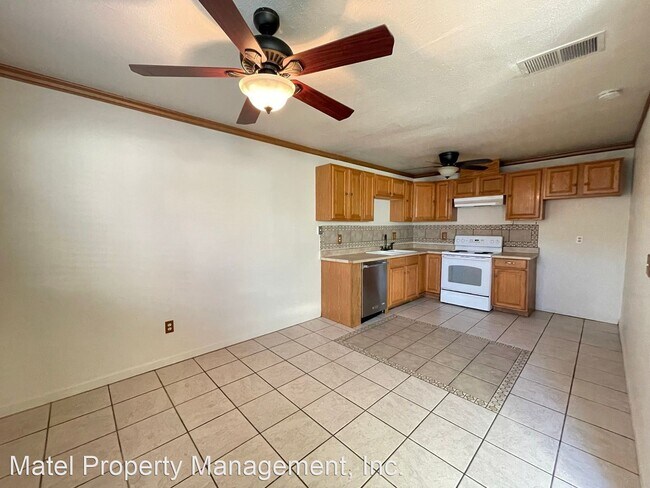 Building Photo - 3 br, 2 bath House - 321 GRAN VIA CT