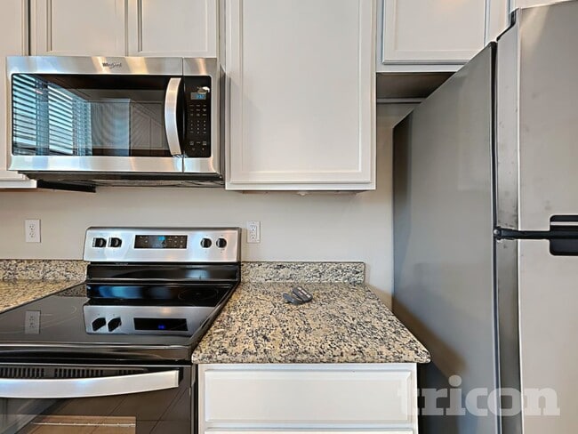 Building Photo - 404 Chert Ln