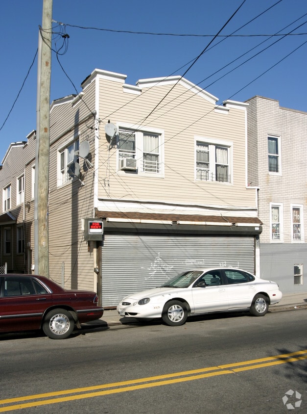 11118 Rockaway Beach Blvd, Rockaway Beach, NY 11694 Apartments in