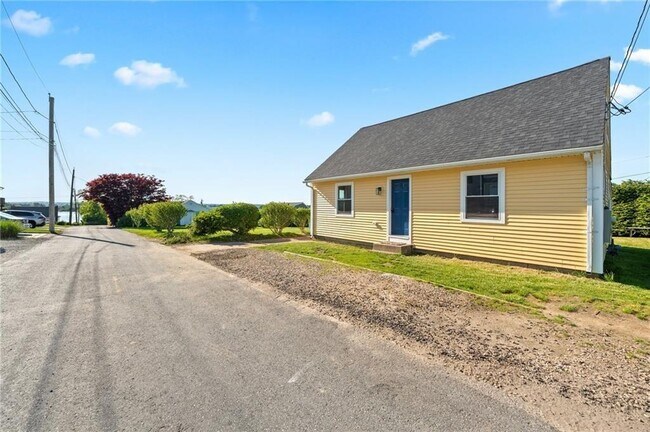 Building Photo - 75 Durkin Dr