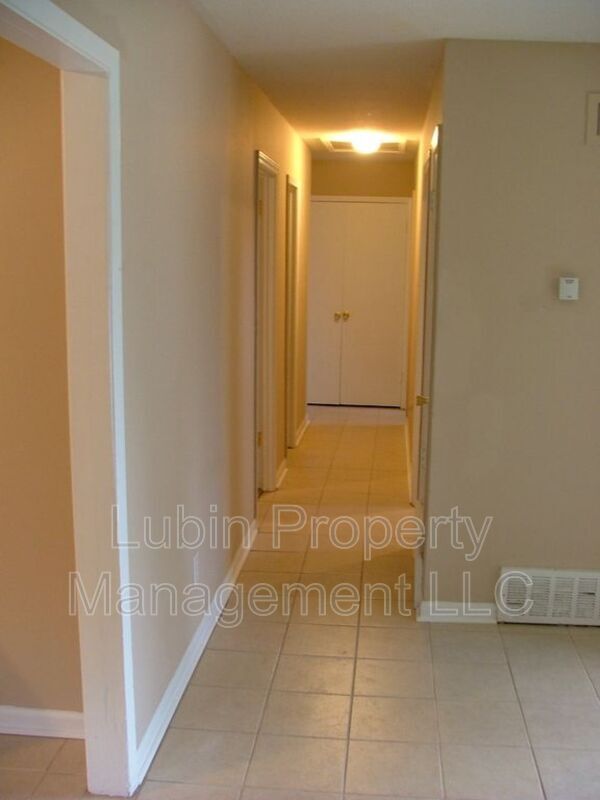 Foto del edificio - 3464 Dobbin Ferry Ave