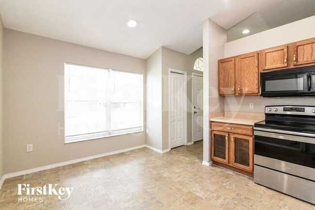 Building Photo - 6009 Live Oak Dr