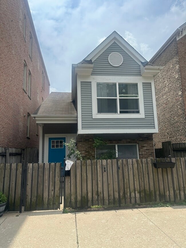 Building Photo - 1159 W 17th St