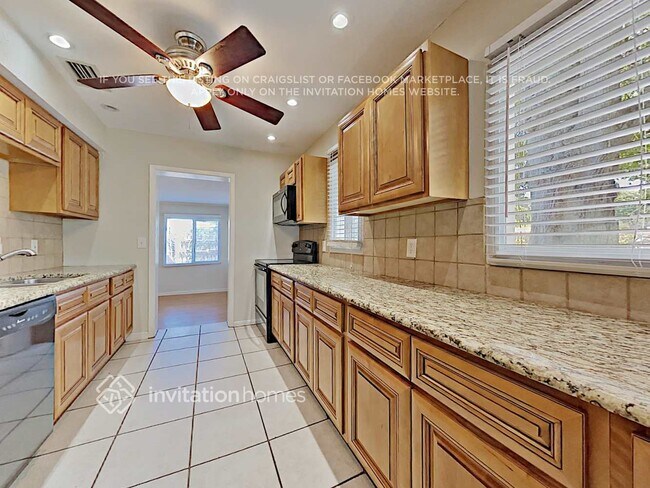 Foto del edificio - 7630 18th St N
