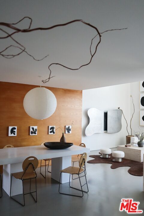 Building Photo - 901 Hancock Ave