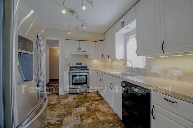 Foto del edificio - 3310 M St