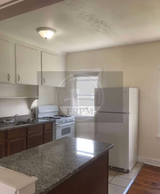 Foto del edificio - 118 Seabury St