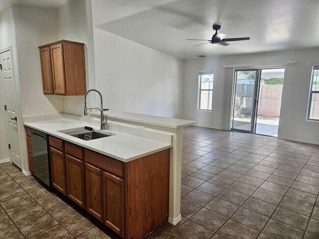 Foto del edificio - Beautiful remodeled 2 bed 2 bath home in P...