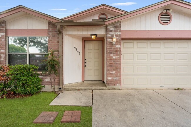 Foto del edificio - 6863 Cypress Mist Dr