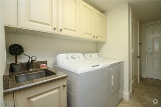 Building Photo - 2713 Callista Ct