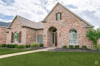 Building Photo - 412 Red Castle Dr