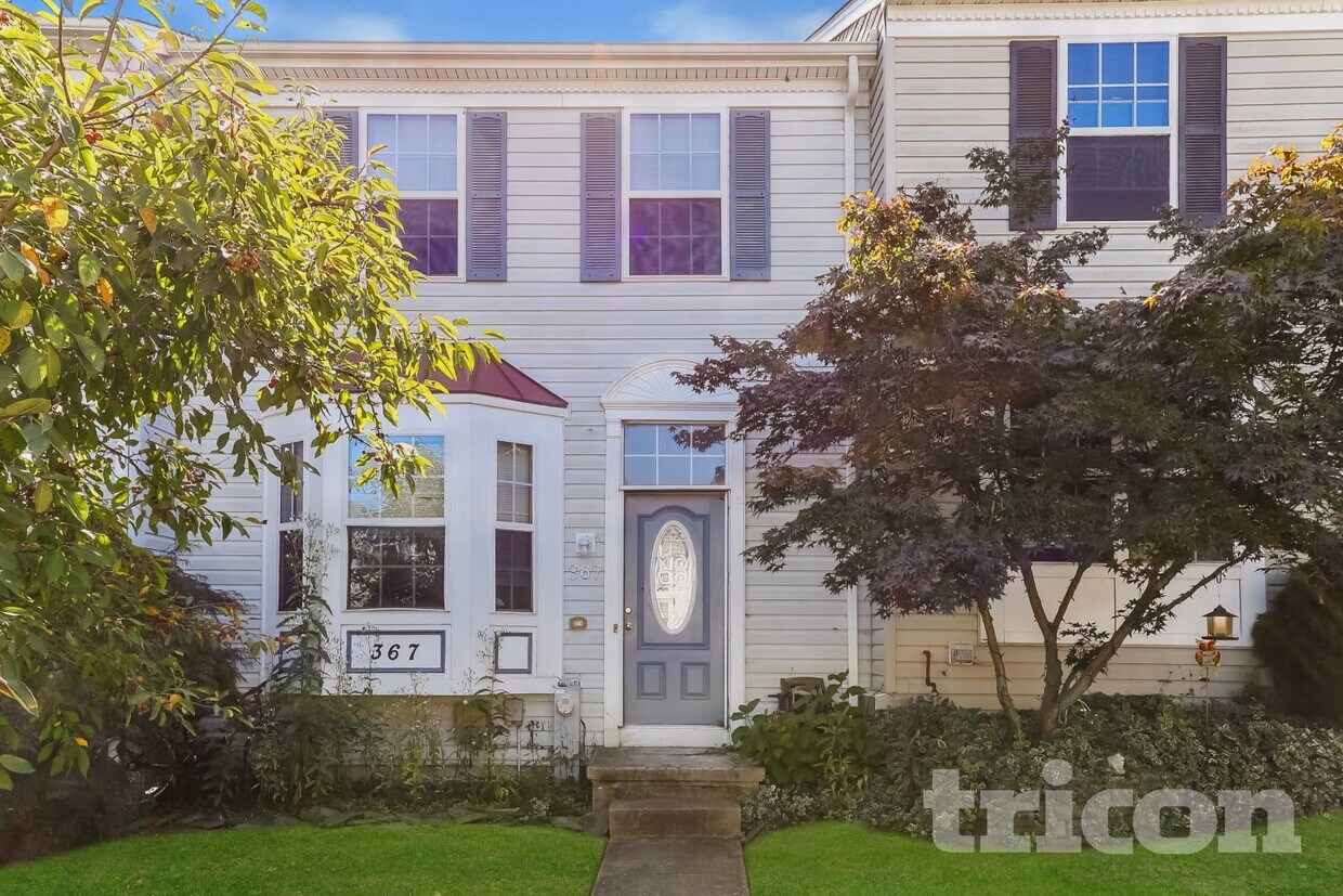 Foto principal - 367 Woodland Green Ct