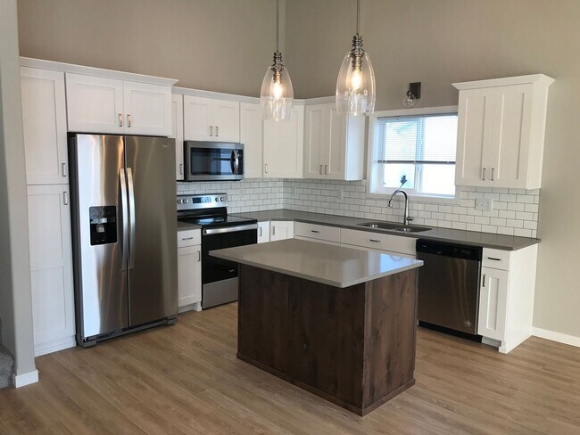 Foto del edificio - 3 Bed 3 Bath Single Family Home