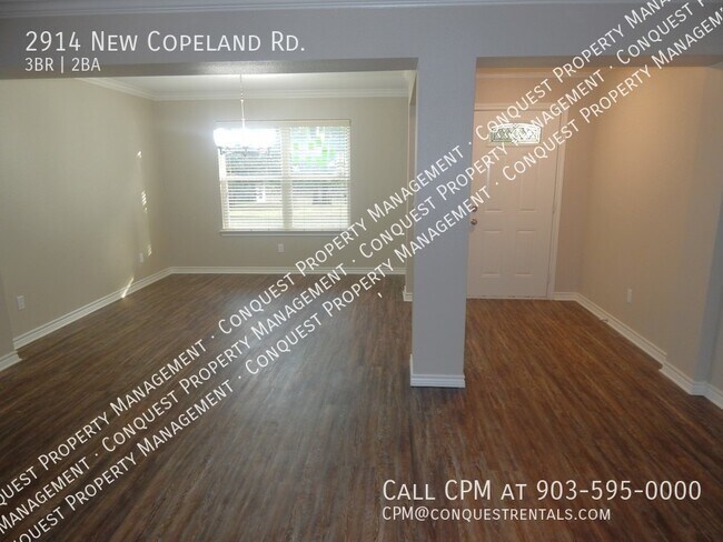 Building Photo - Beautiful 3 Bedroom, 2 Bath Home w/Fenced ...