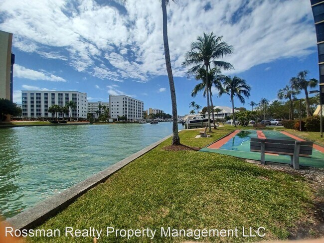 Building Photo - 1 br, 2 bath House - 400 Lenell Road #607