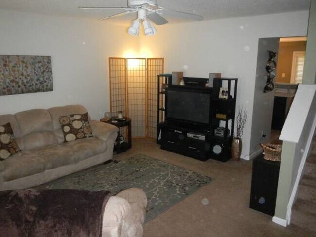 Foto del edificio - Durham / 2BR Townhouse of Pope Rd AVAIL