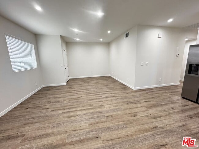 Foto del edificio - 5635 Homeside Ave