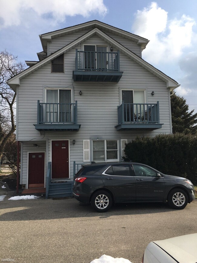 Building Photo - 315 N Mill St