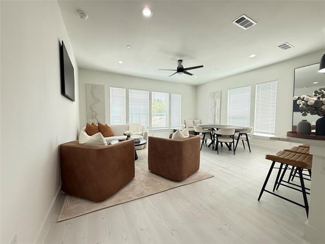 Foto del edificio - 7207 Mohawk Dr