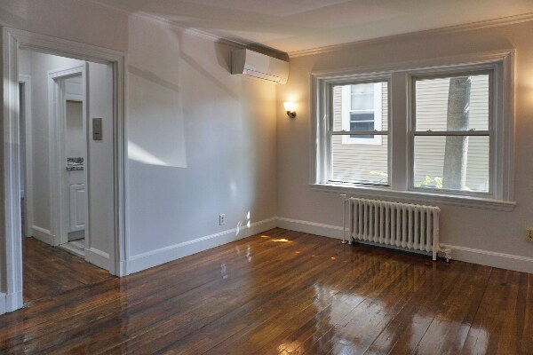 Building Photo - 104 Adams St
