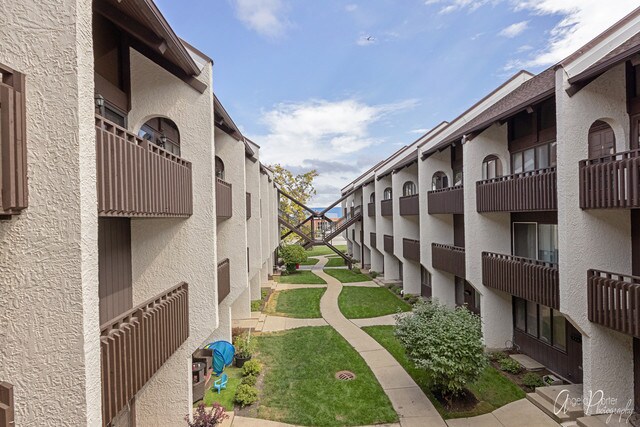 Building Photo - 6660 Wood River Dr