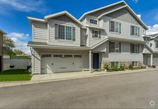 Building Photo - 145 E Majestic Elms Pl
