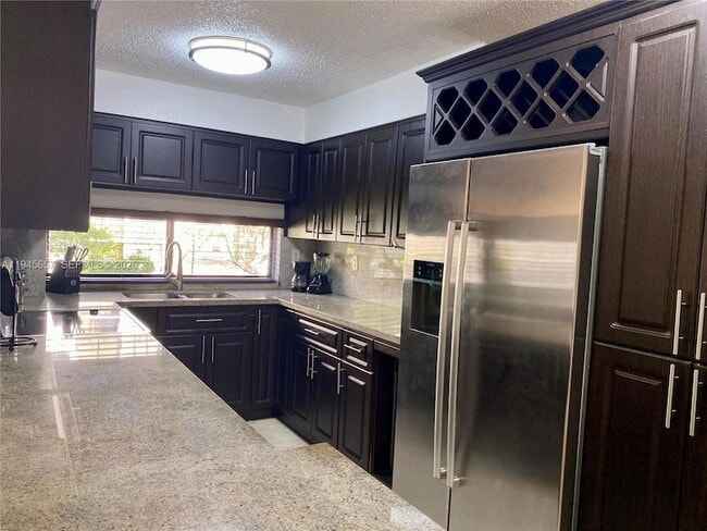 Photo - 17011 N Bay Rd Apartment