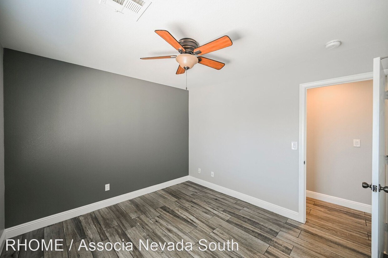 Foto principal - 4 br, 3 bath House - 8733 Apiary Wind