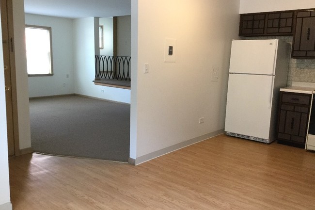 Building Photo - 500 Ida Ct