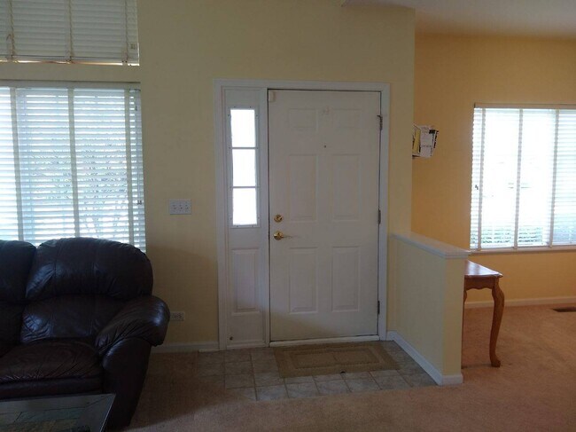 Foto del edificio - 331 Abington Woods Dr