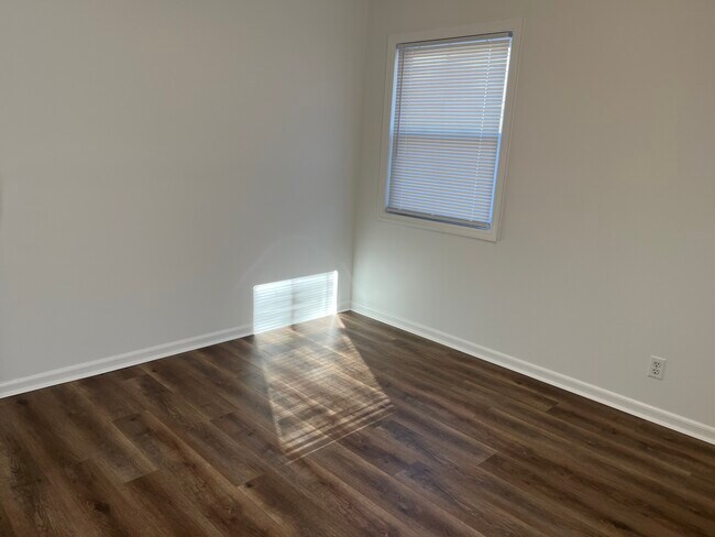 Foto del edificio - 177 Wyndcrest Ct