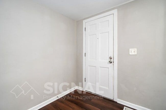 Building Photo - 72 Swindle Dr