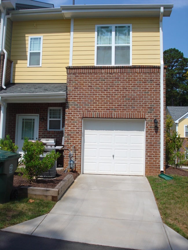 Garage Entrance - 920 Morris Dale Ln