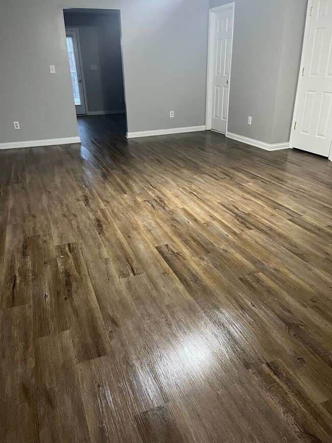 Building Photo - Florence Ct