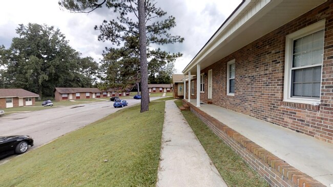 Building Photo - 369 Crabapple Cir