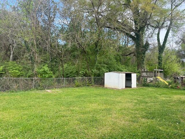 Building Photo - 745 E Henderson Dr