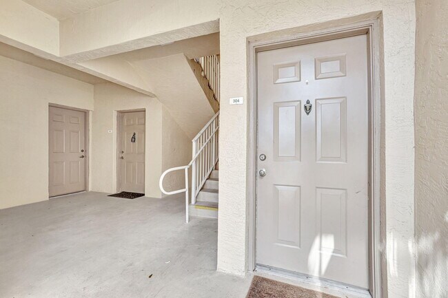 Foto del edificio - 2060 Greenview Shores Blvd