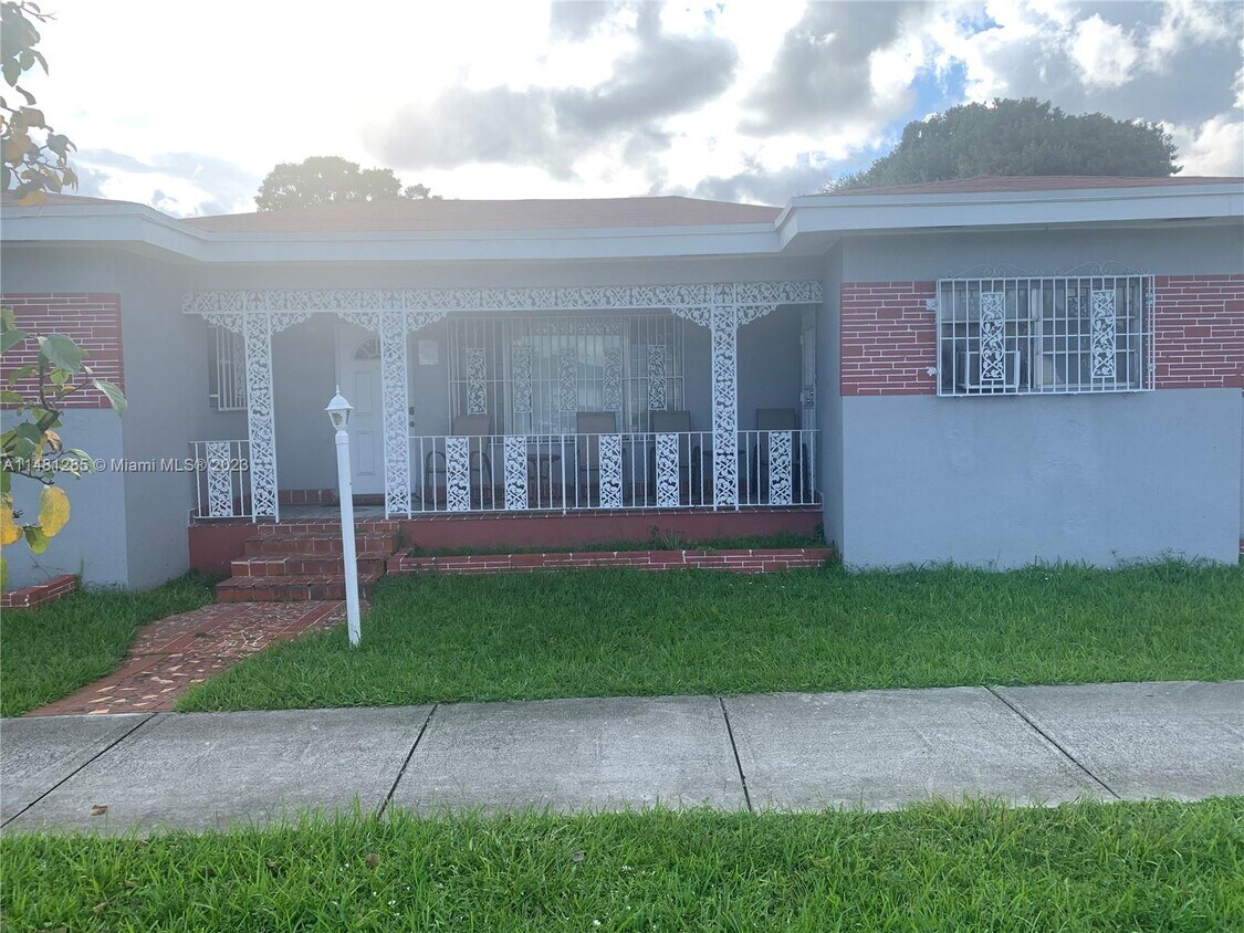 1720 SW 56th Ave, West Park, FL 33023 House Rental in West Park, FL