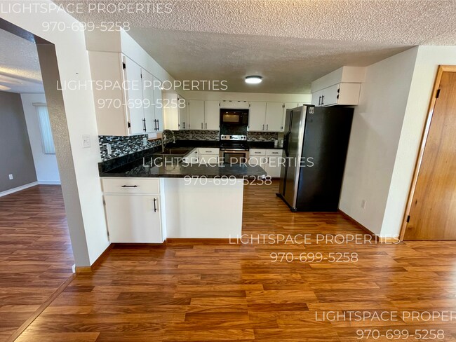 Foto del edificio - 2331 W 18th St